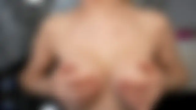 DiamondAnna: δωμάτιο απευθείας συνομιλίας