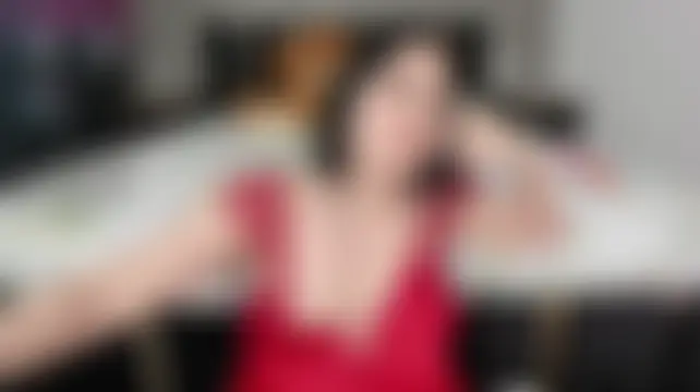 חדר צ'אט בשידור חי של KairraPotts