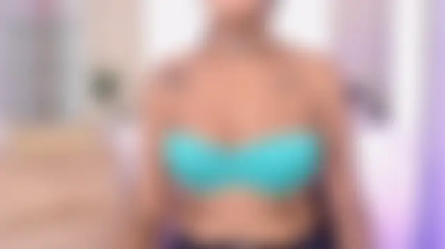 חדר צ'אט בשידור חי של Tiana_Glow2