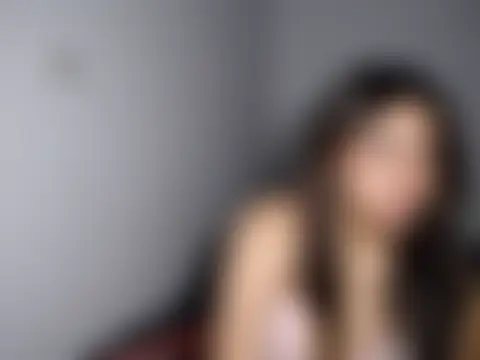 issabella2002's Live Chat Room
