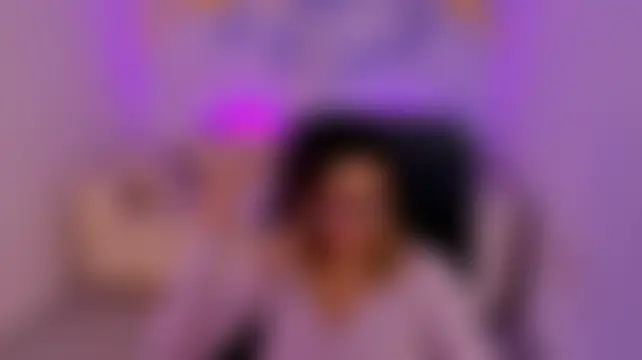 LeslieBloom – live chatrum