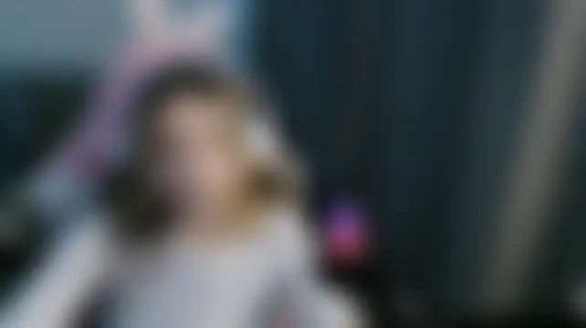 HelenMo0n Adlı Modelin Canlı Sohbet Odası
