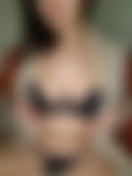 Ellie09 লাইভ চ্যাট রুম