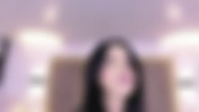 MeganR_'s Live Chat Room