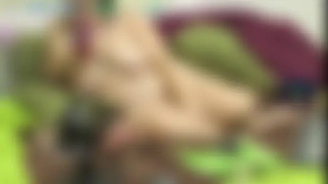 JadeStarUK লাইভ চ্যাট রুম