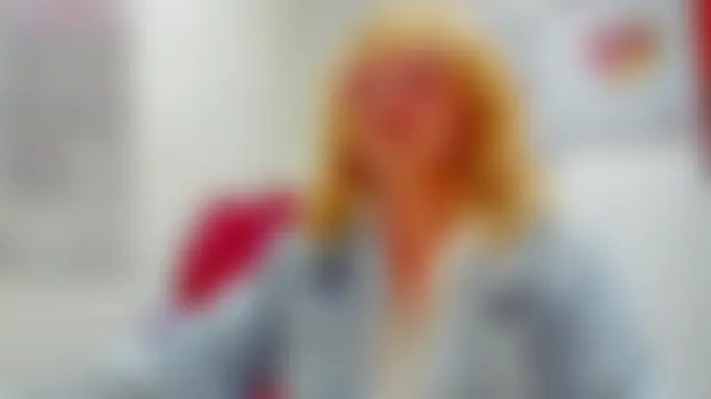 Živá chatovací místnost Salomeediaz_