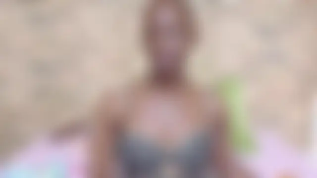 XXX chat uživo modela EbonyOlive69