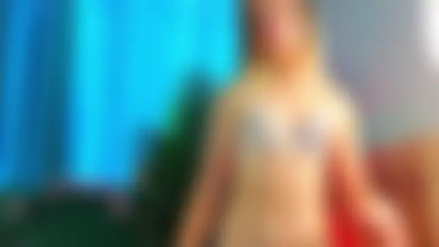 LunaBruoks Adlı Modelin Canlı XXX Sohbeti