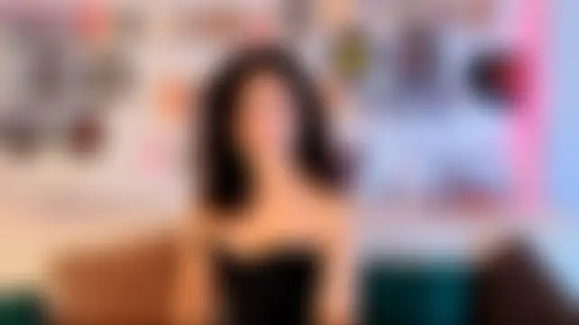 Maya_Rogerss élő XXX-chatje