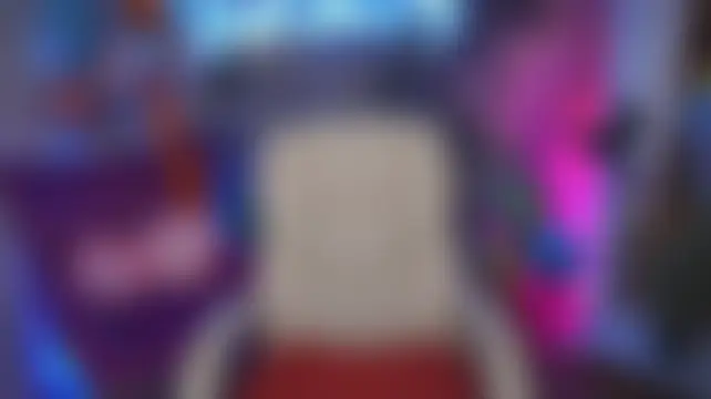 XXX chat uživo modela MiaBurkaa