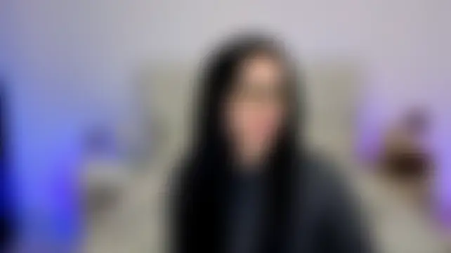XXX chat uživo modela Little_miaa_