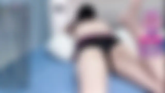 Chatroom XXX en direct de Flora-999
