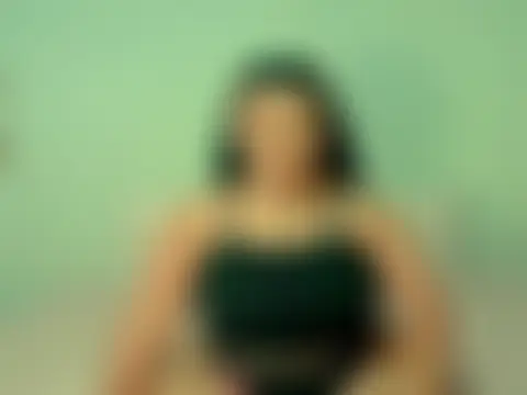 XXX chat uživo modela ebonyshy123