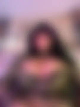 Karmilla_Rosse élő XXX-chatje