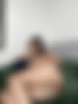 Milou-'s Live XXX Chat