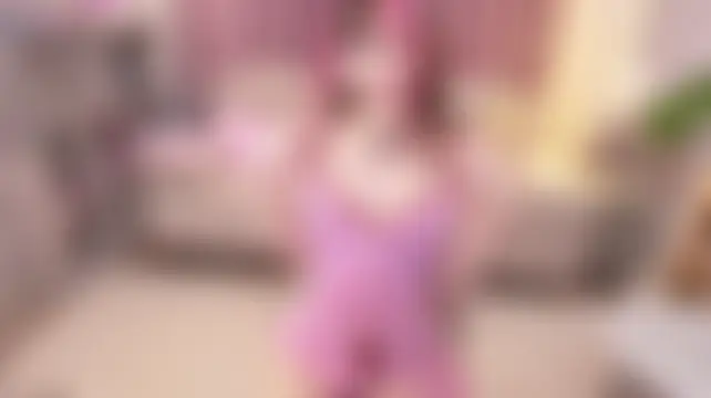 XXX chat uživo modela MiiyaYummy