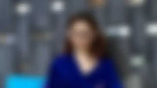 LARICSABLUE18 Adlı Modelin Canlı XXX Sohbeti