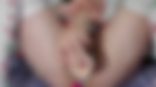 Karolyne_SquirtのライブXXXチャット