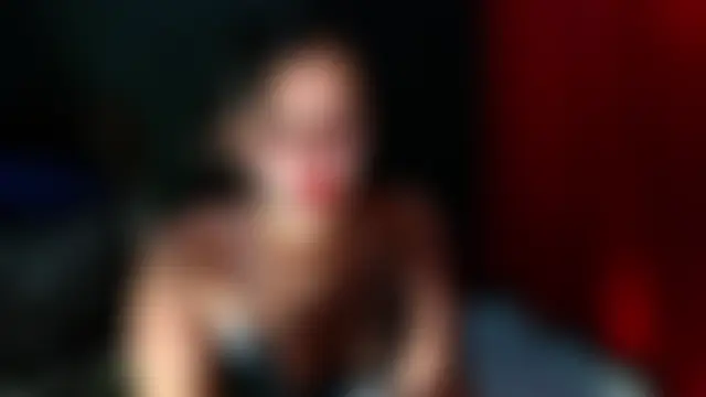 LuciaTomson's Live XXX Chat