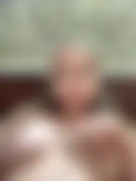 Ekaterina27 লাইভ XXX চ্যাট