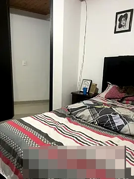 coupledesire18's Webcam Show