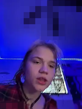 Cutiepiespanks' Webcam Show