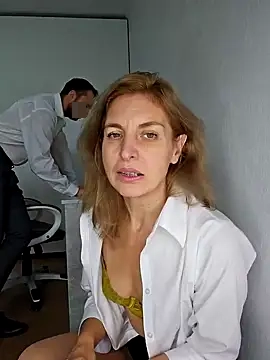 Lovebackground's Webcam Show