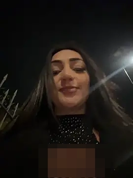 Ninabigtitied's Webcam Show