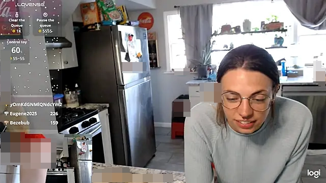 KierBearKisses' Webcam Show