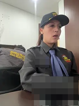 Emily-7_'s Webcam Show