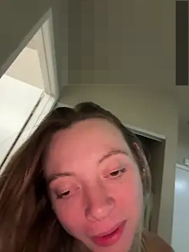 cuminhot69's Webcam Show