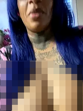 Goddesscherrired's Webcam Show