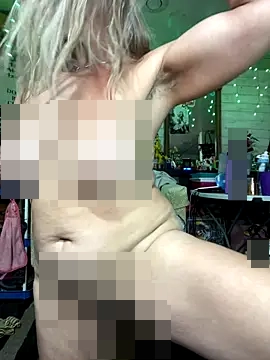 TrenaAnne's Webcam Show