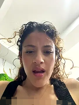 alana15's Webcam Show