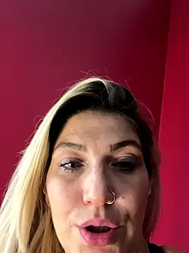 LittleMissEeve's Webcam Show