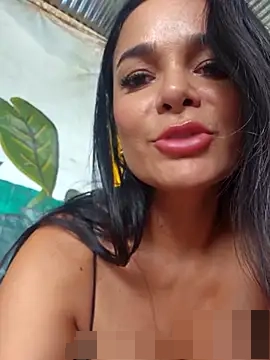 CataleyaRusso's Webcam Show