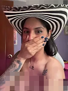 charlotte_stevenss_'s Webcam Show