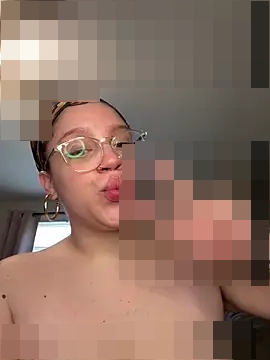 QueenNuttCollector's Webcam Show