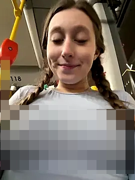 FroggyAnna's Webcam Show