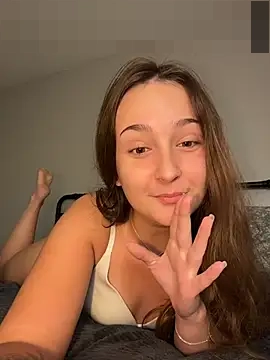 MadilynX777's Webcam Show