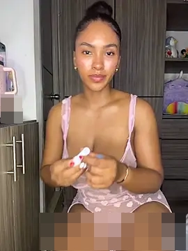 Mia_sweet80's Webcam Show