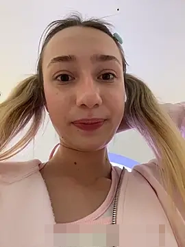 Lia__Love's Webcam Show