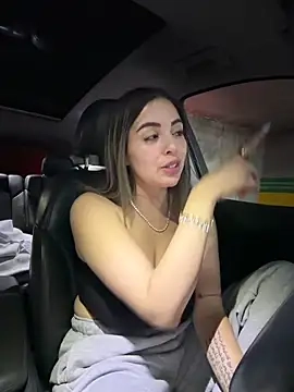 Alirawrz's Webcam Show