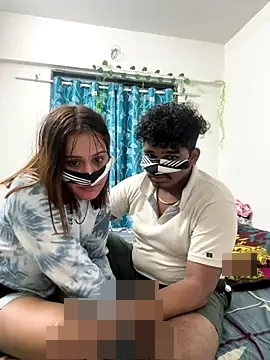 Cutie_Shruti's Webcam Show