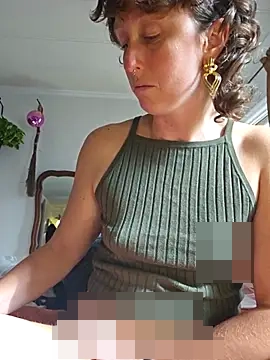 mossy_kiss' Webcam Show