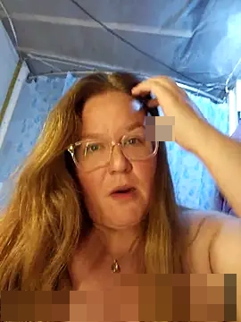 Love86Emily's Webcam Show