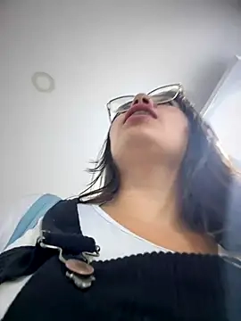 LIZ-06_'s Webcam Show