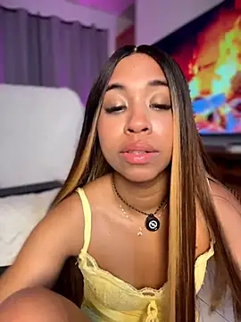 bella__honey's Webcam Show