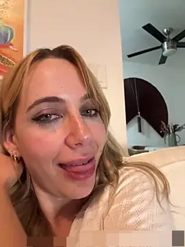 rileylovesyou's Webcam Show