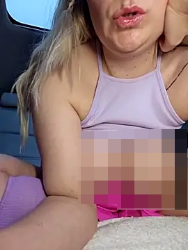 Bondgirl_013's Webcam Show